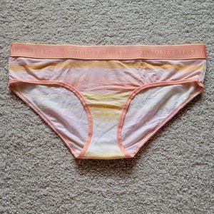 NWOT Victoria's Secret Logo Hiphugger
